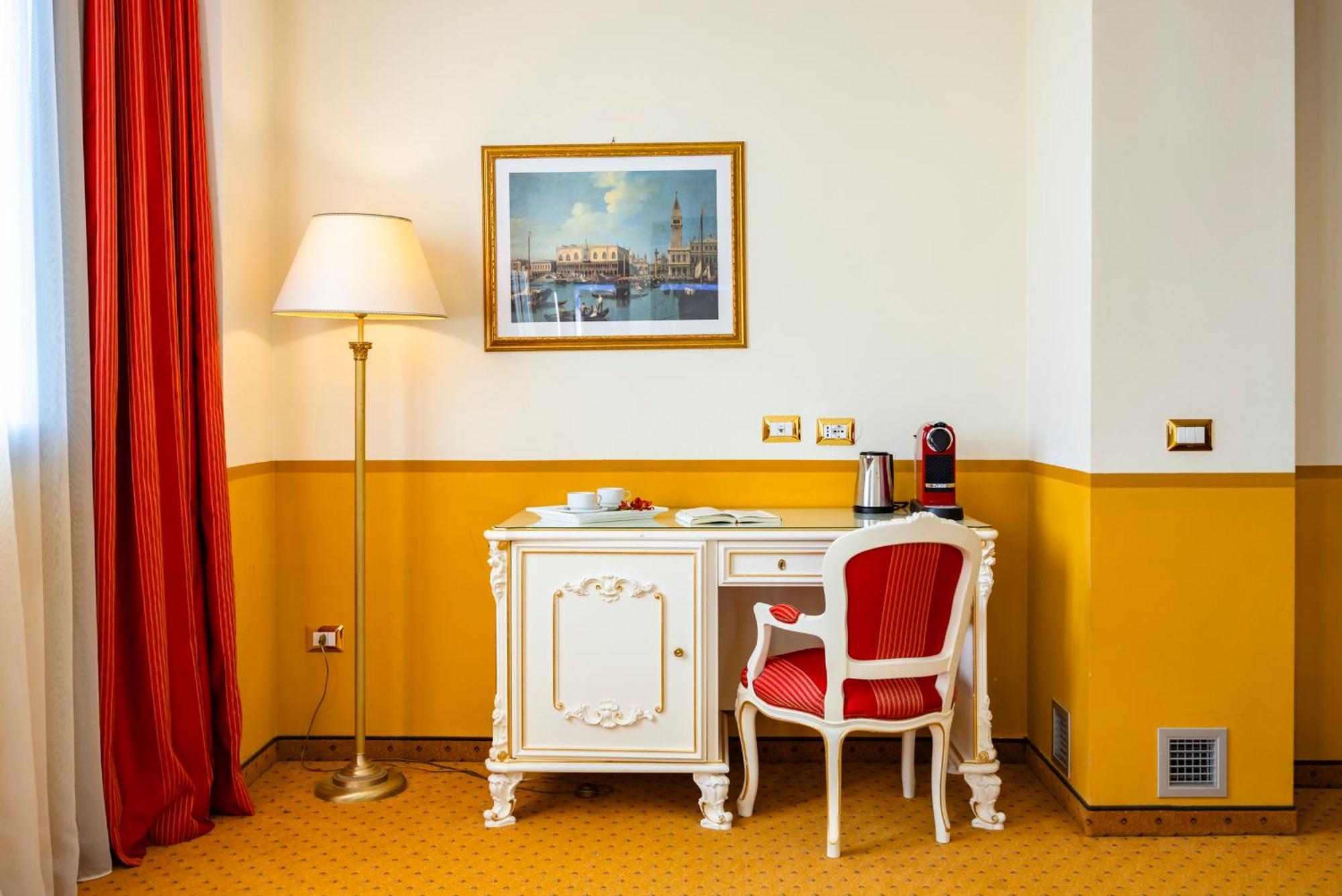 Il Gentiluomo Hotel & Spa Arezzo Bagian luar foto